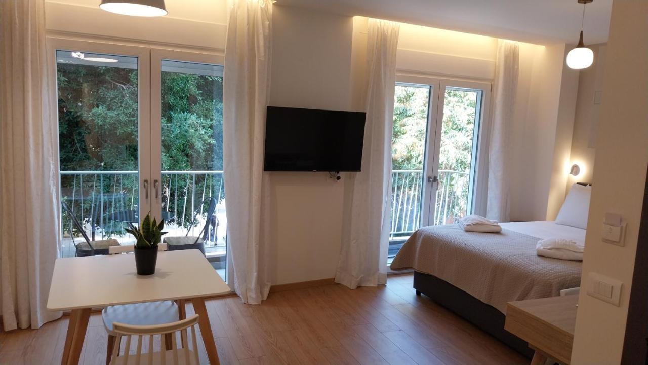 Uni Island - City Heart Suites Iraklio Exteriér fotografie